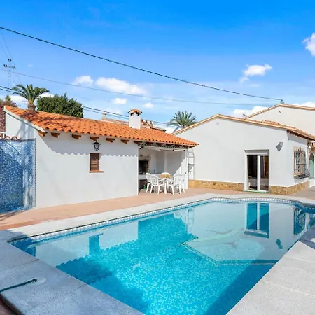 Mercedes - Plusholidays Calpe