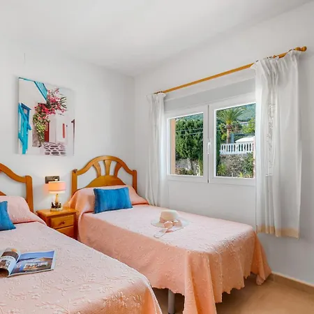 Mercedes - Plusholidays Villa Calpe