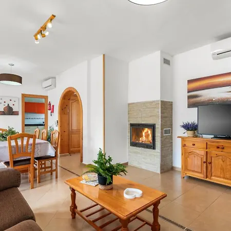 Mercedes - Plusholidays Calpe