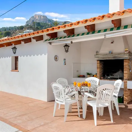 Mercedes - Plusholidays Villa Calpe