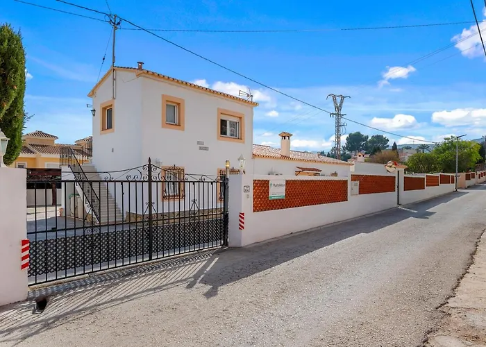 Mercedes - Plusholidays Villa Calpe