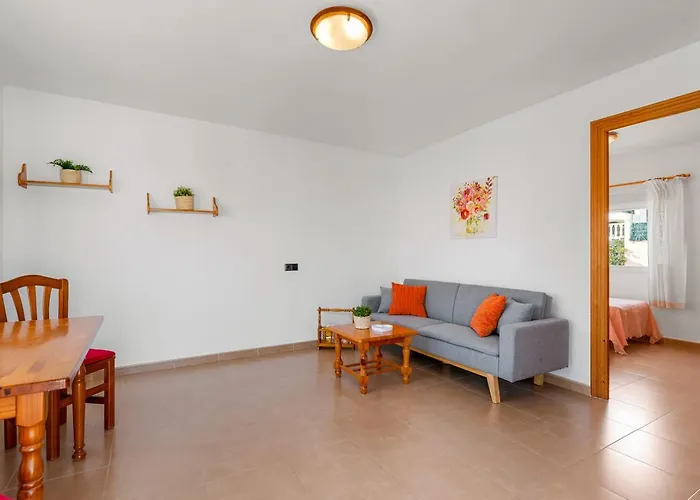 Mercedes - Plusholidays Villa *