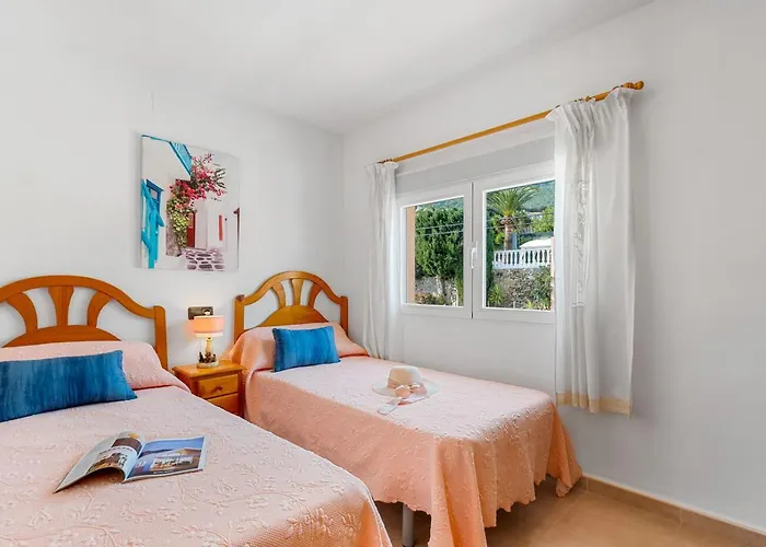 Mercedes - Plusholidays Villa Calpe